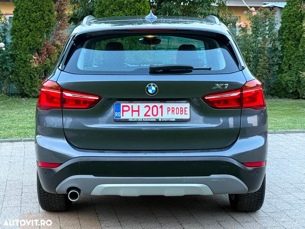 BMW X1 sDrive18d xLine - 25