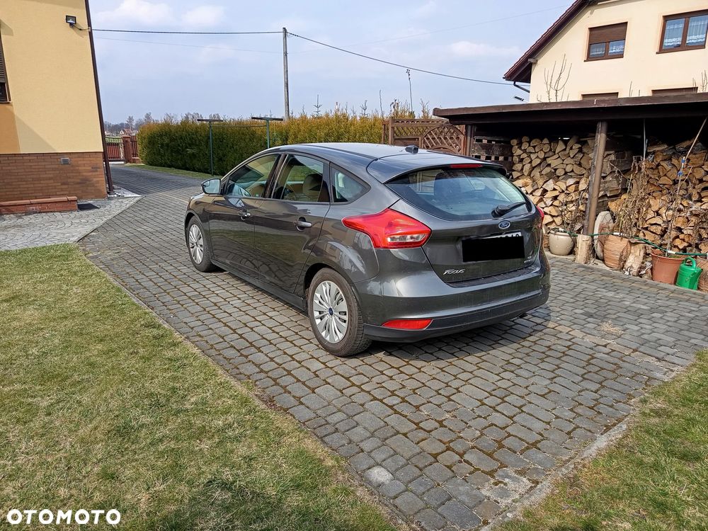 Ford Focus - 12