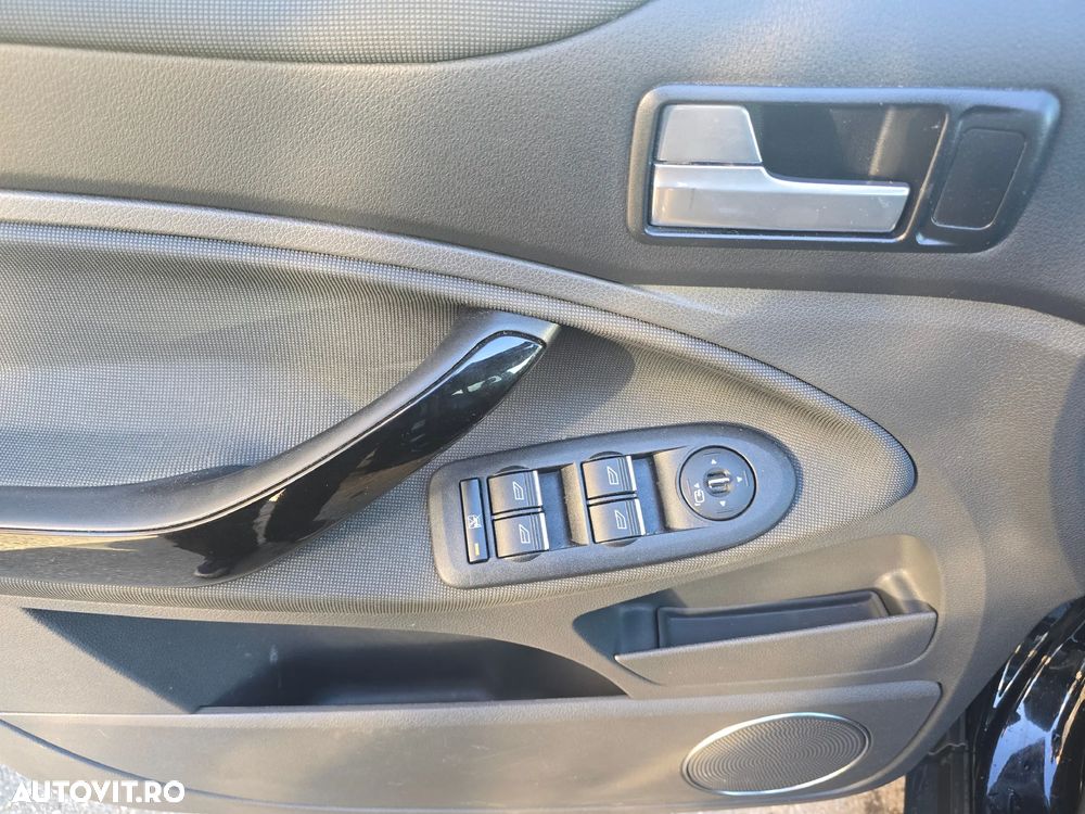 Ford Kuga 2.0 TDCi 4x4 Aut. Titanium - 15