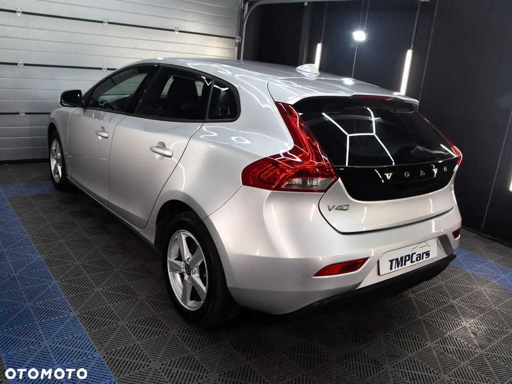 Volvo V40 - 36