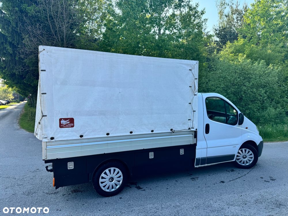 Opel Vivaro - 17