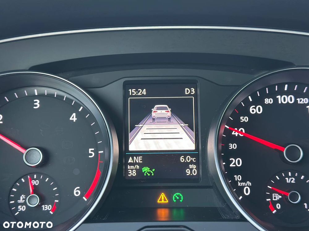 Volkswagen Passat 2.0 TDI SCR DSG Highline - 15