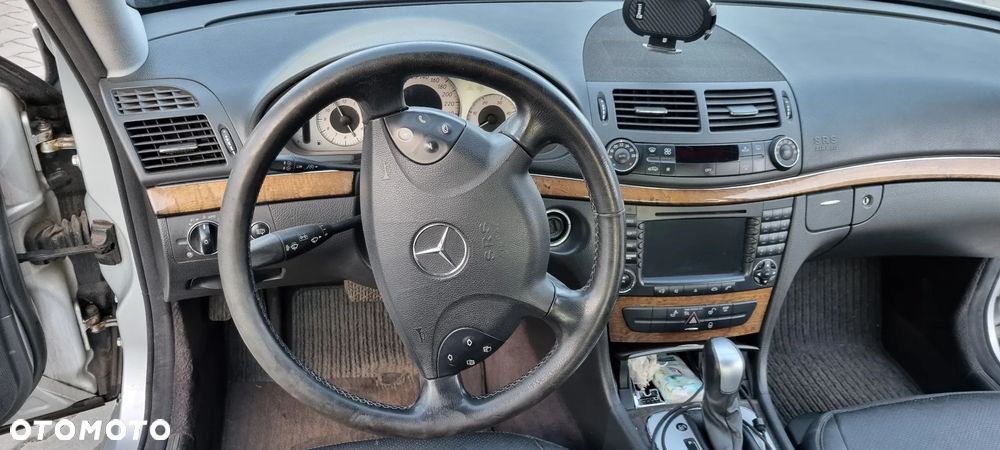 Mercedes-Benz Klasa E - 20