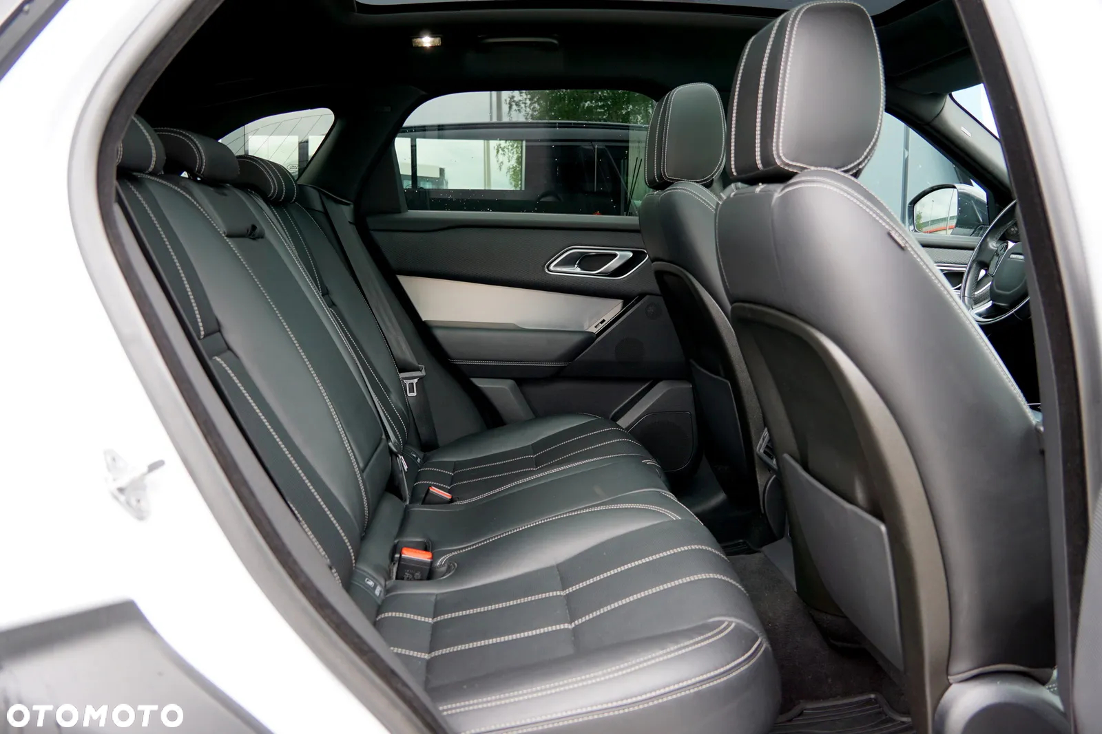 Land Rover Range Rover Velar 3.0 SD6 R-Dynamic S - 20