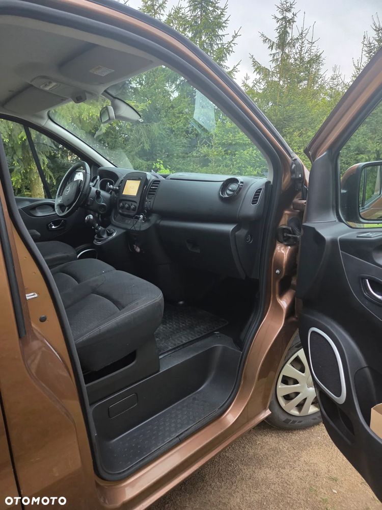 Opel Vivaro - 9