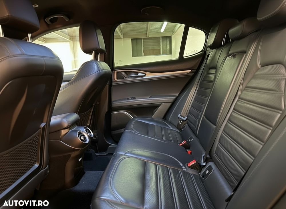 Alfa Romeo Stelvio 2.2 16V AT8-Q4 Super - 8