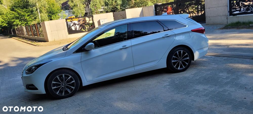 Hyundai i40 Kombi 1.7 CRDi DCT Premium - 24