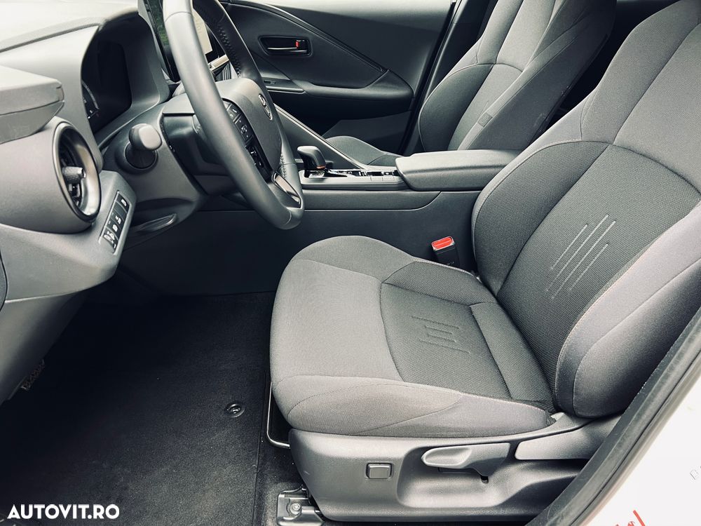 Toyota C-HR 2.0 PHEV 223 CP 4x2 CVT Dynamic - 19