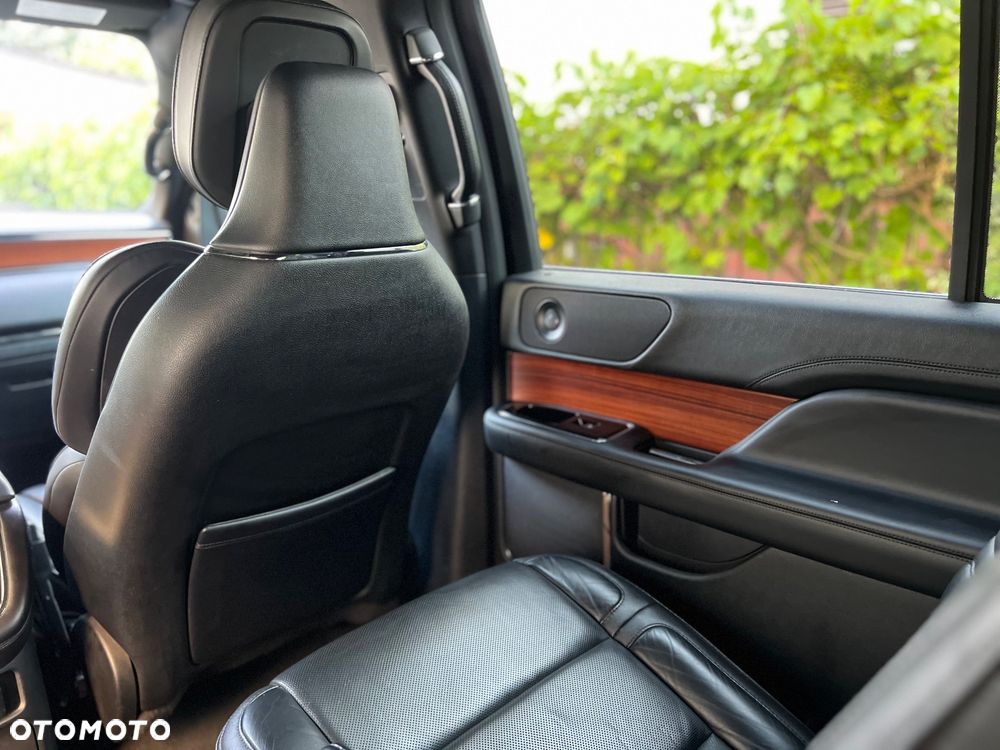 Lincoln Navigator - 23