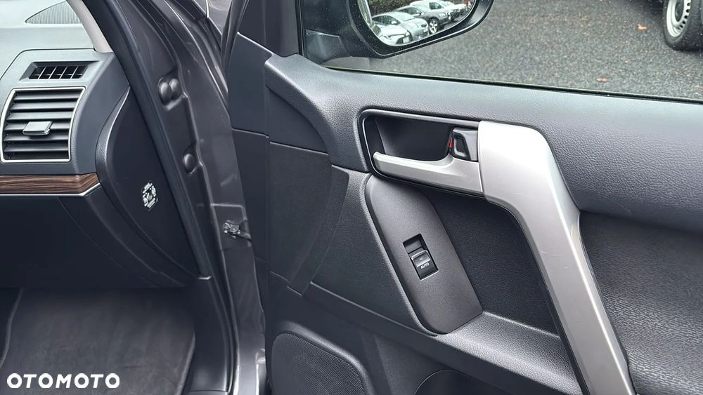 Toyota Land Cruiser LC 2.8 D-4D Prestige - 18