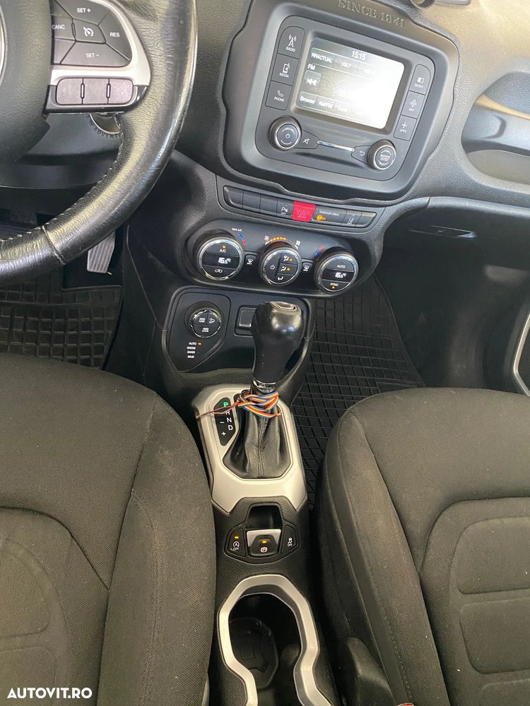 Jeep Renegade - 12