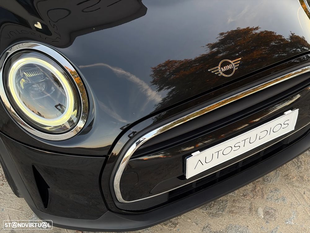 MINI 5 Portas Cooper Aut. Essential - 12