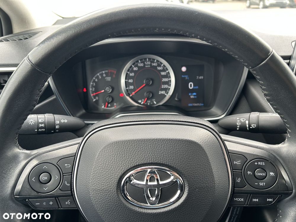 Toyota Corolla - 11