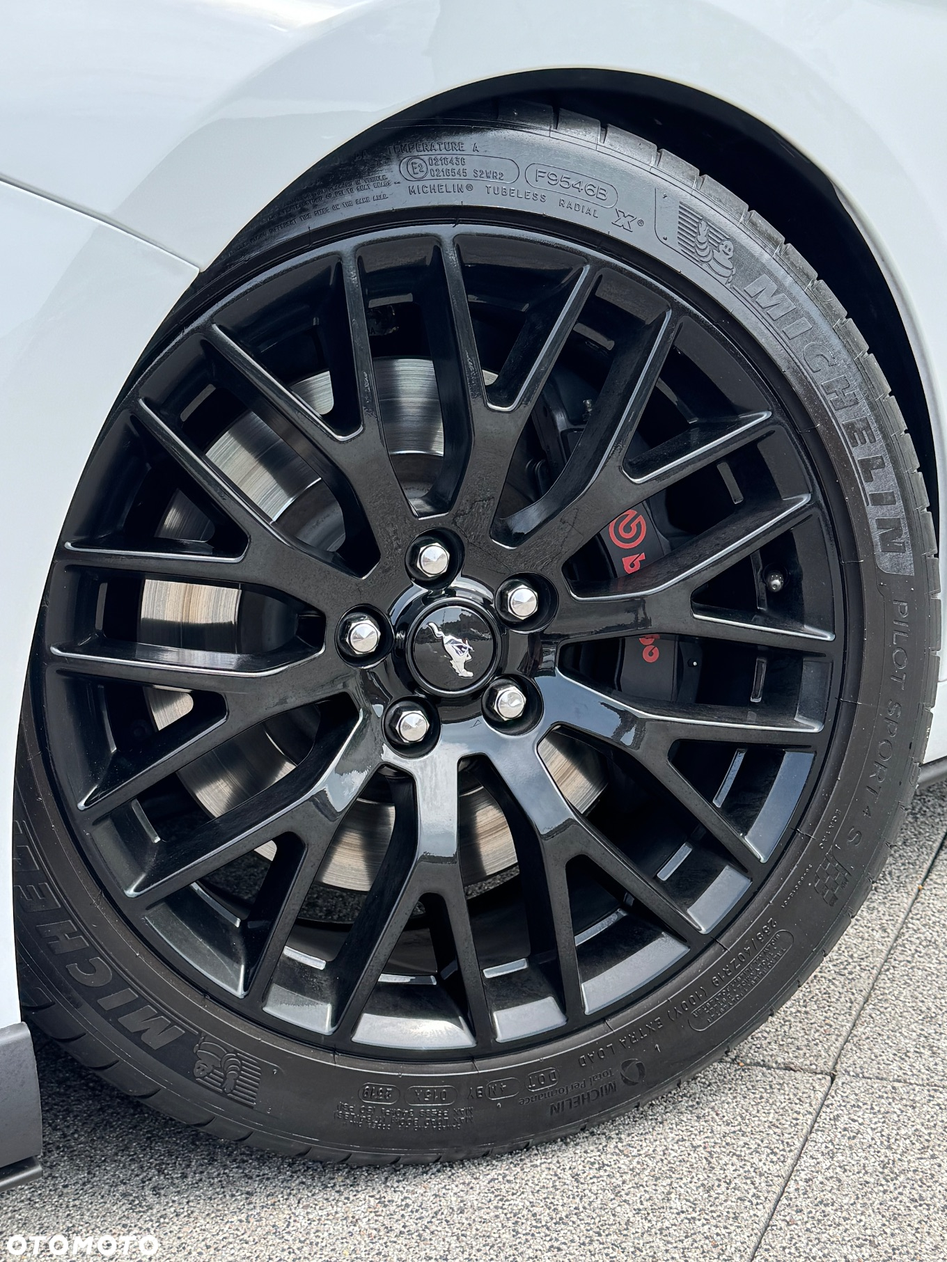 Ford Mustang 5.0 V8 GT - 10