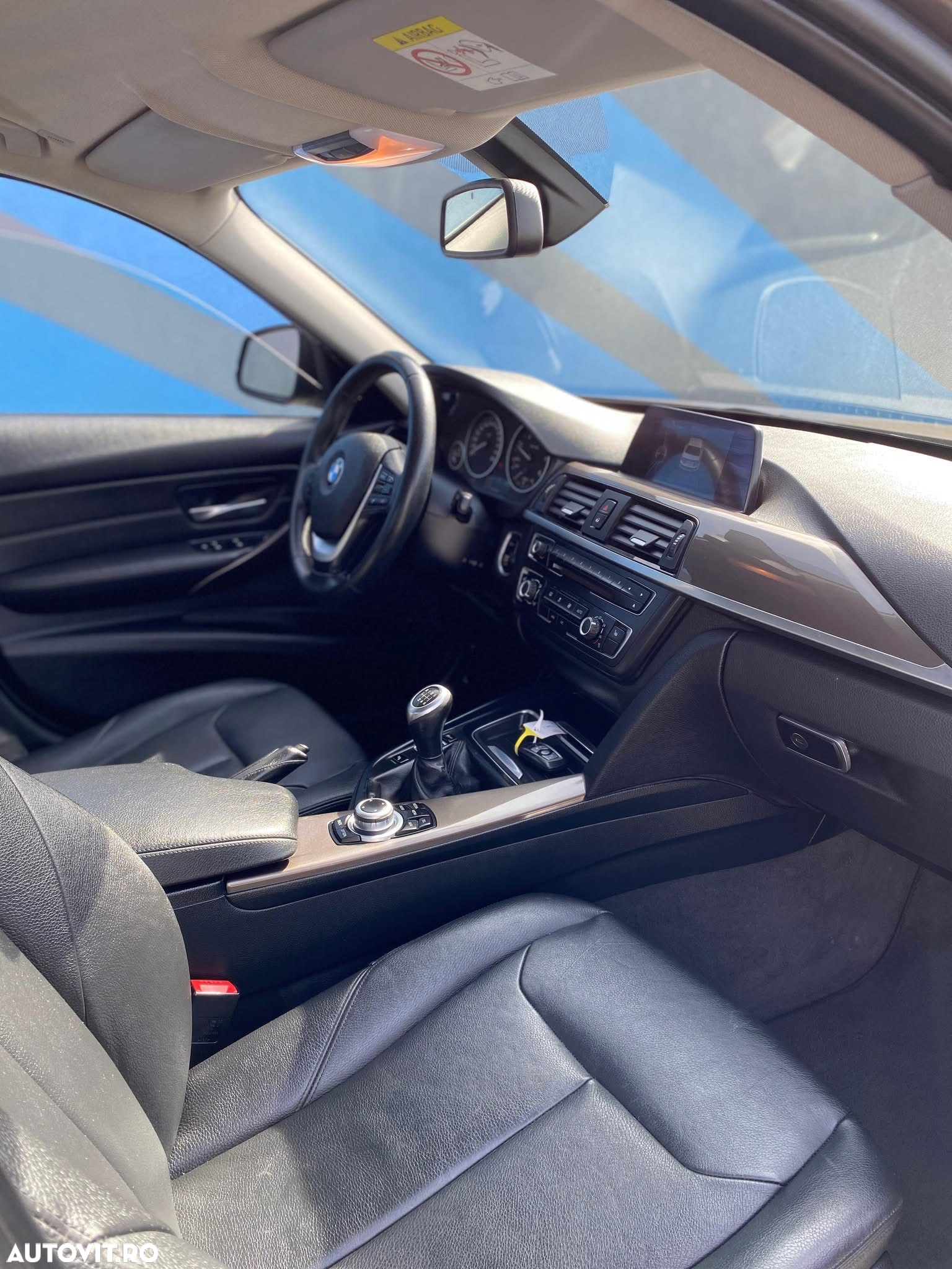 BMW Seria 3 318d - 6