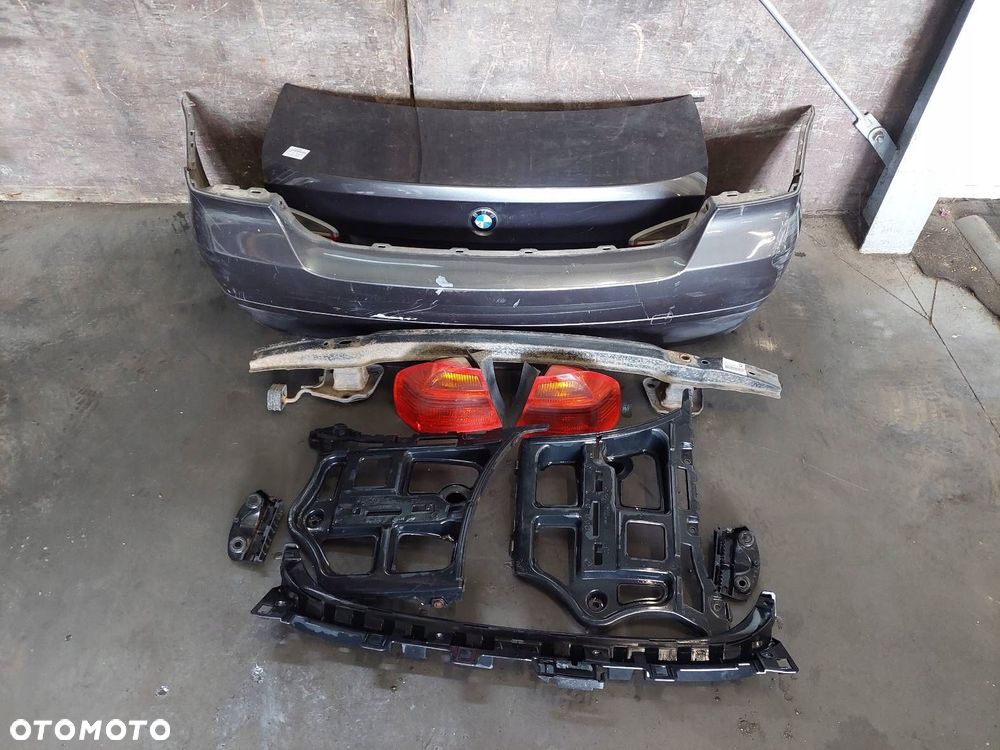KOMPLETNY TYŁ BMW E90 320d A22/7  KLAPA BAGAŻNIKA ZDERZAK TYŁ LAMPY - 1