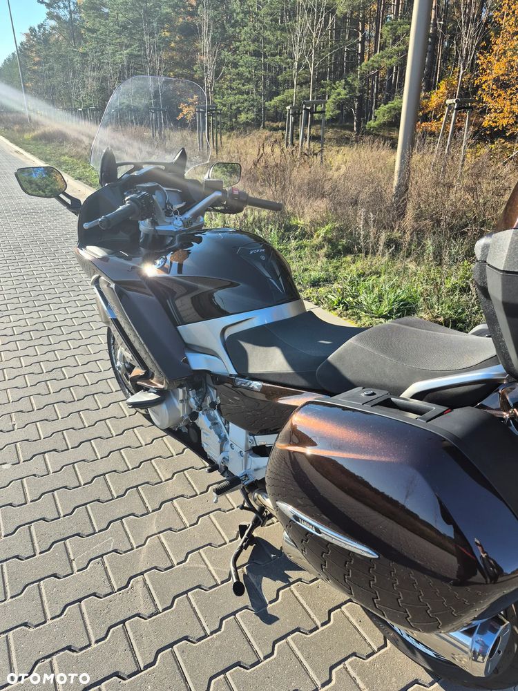 Yamaha FJR - 6