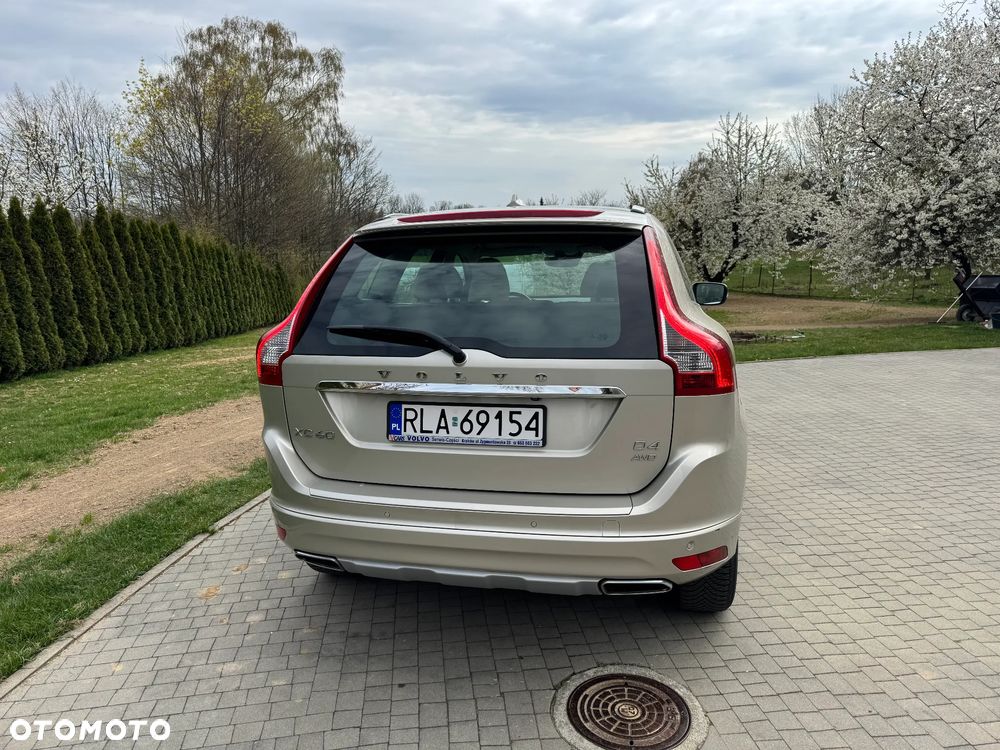 Volvo XC 60 D4 AWD Momentum - 5