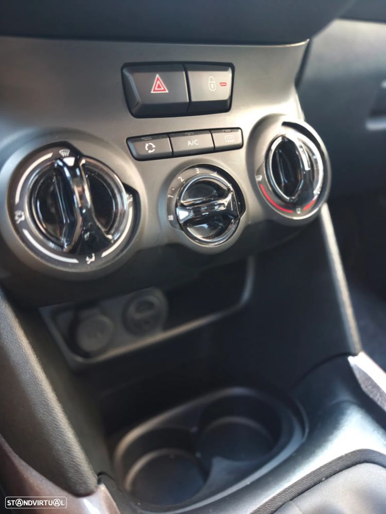 Peugeot 2008 1.2 PureTech Style - 10