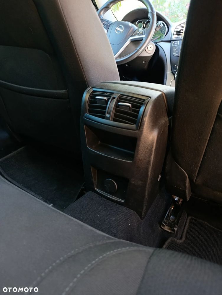 Opel Insignia 2.0 CDTI - 15