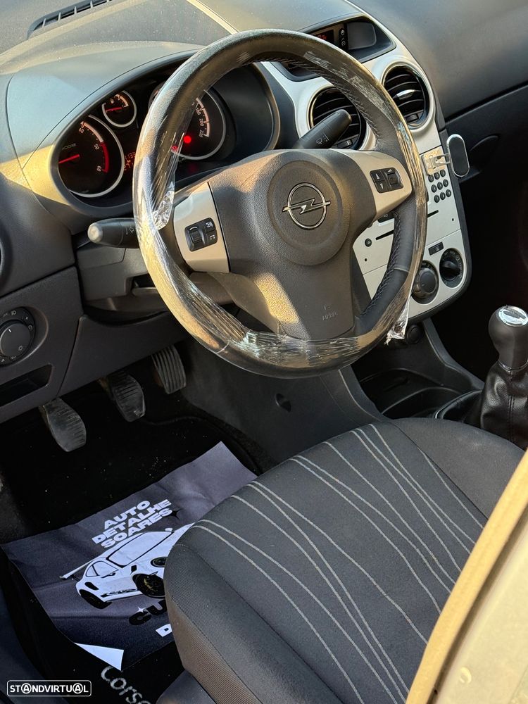 Opel Corsa 1.3 CDTI Enjoy EcoFLEX - 10