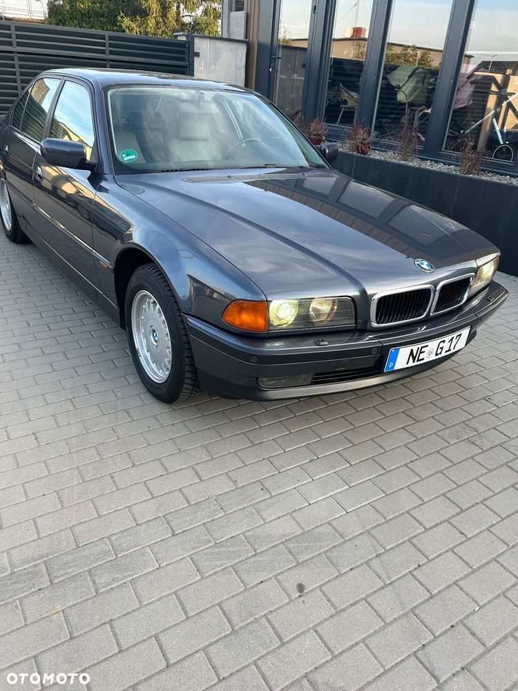 BMW Seria 7 728i - 19