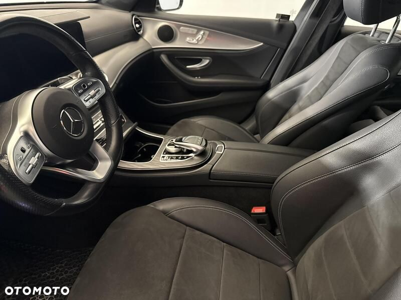 Mercedes-Benz Klasa E - 11