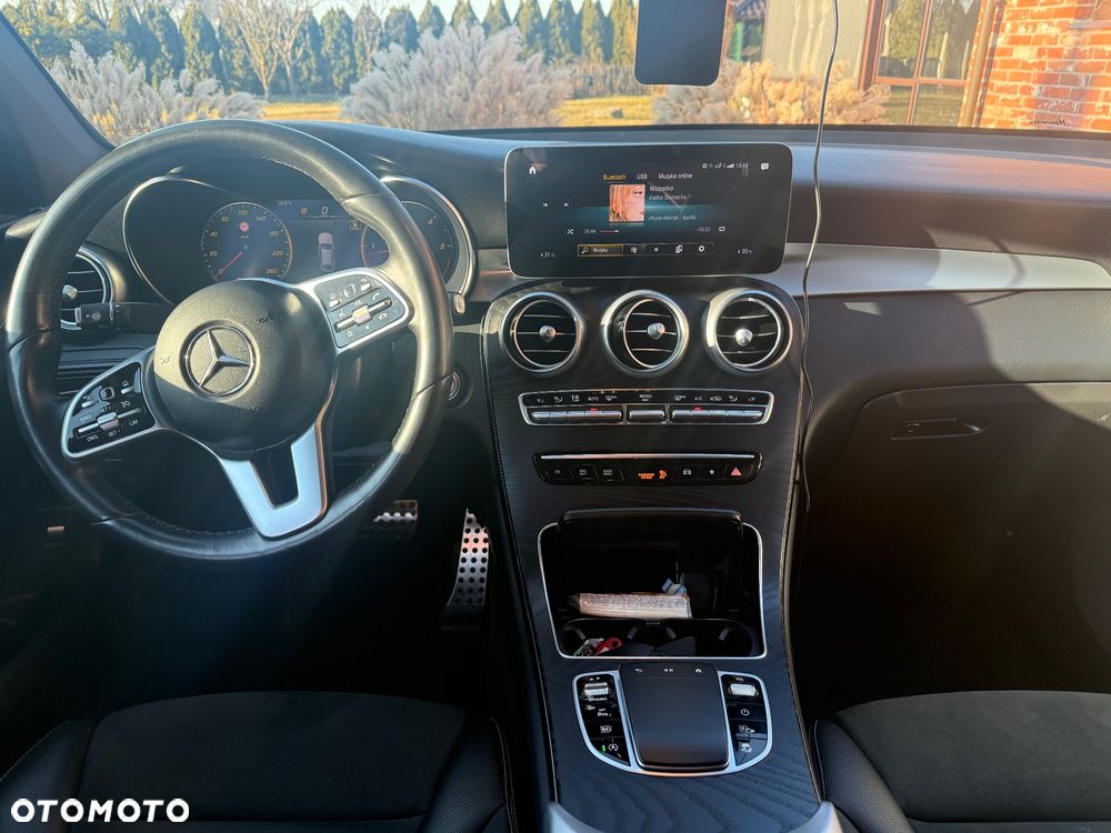 Mercedes-Benz GLC 300 d 4Matic 9G-TRONIC AMG Line - 9