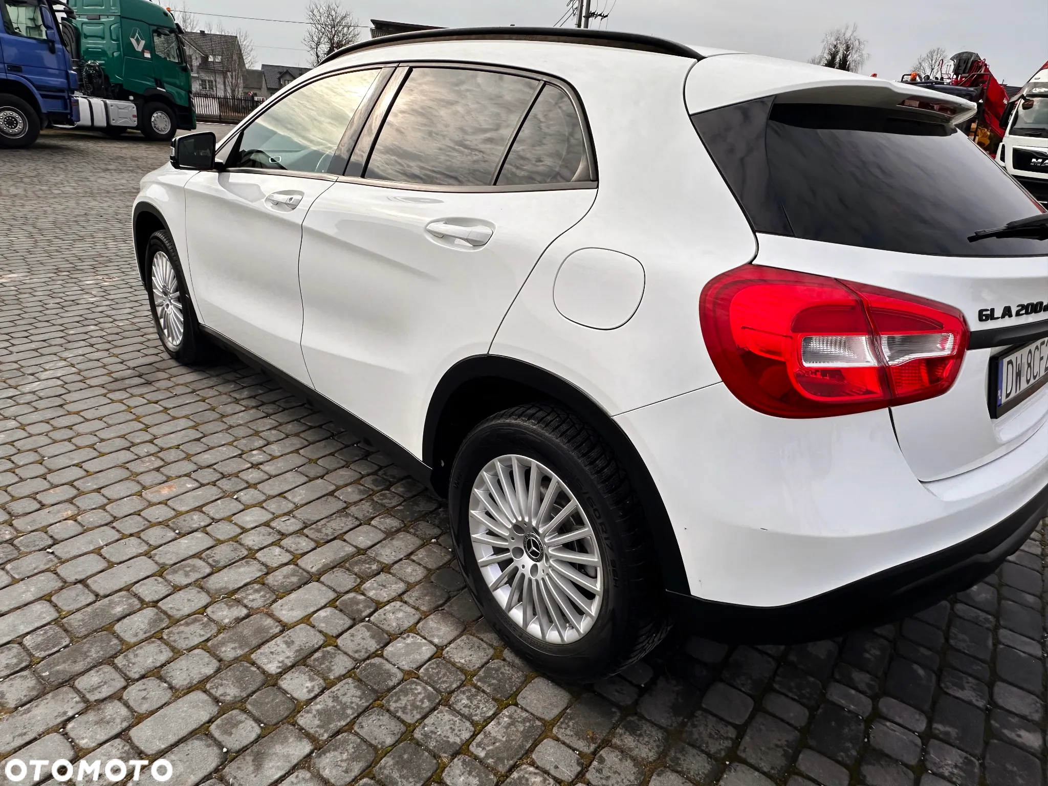 Mercedes-Benz GLA 200 d 7G-DCT Style - 18