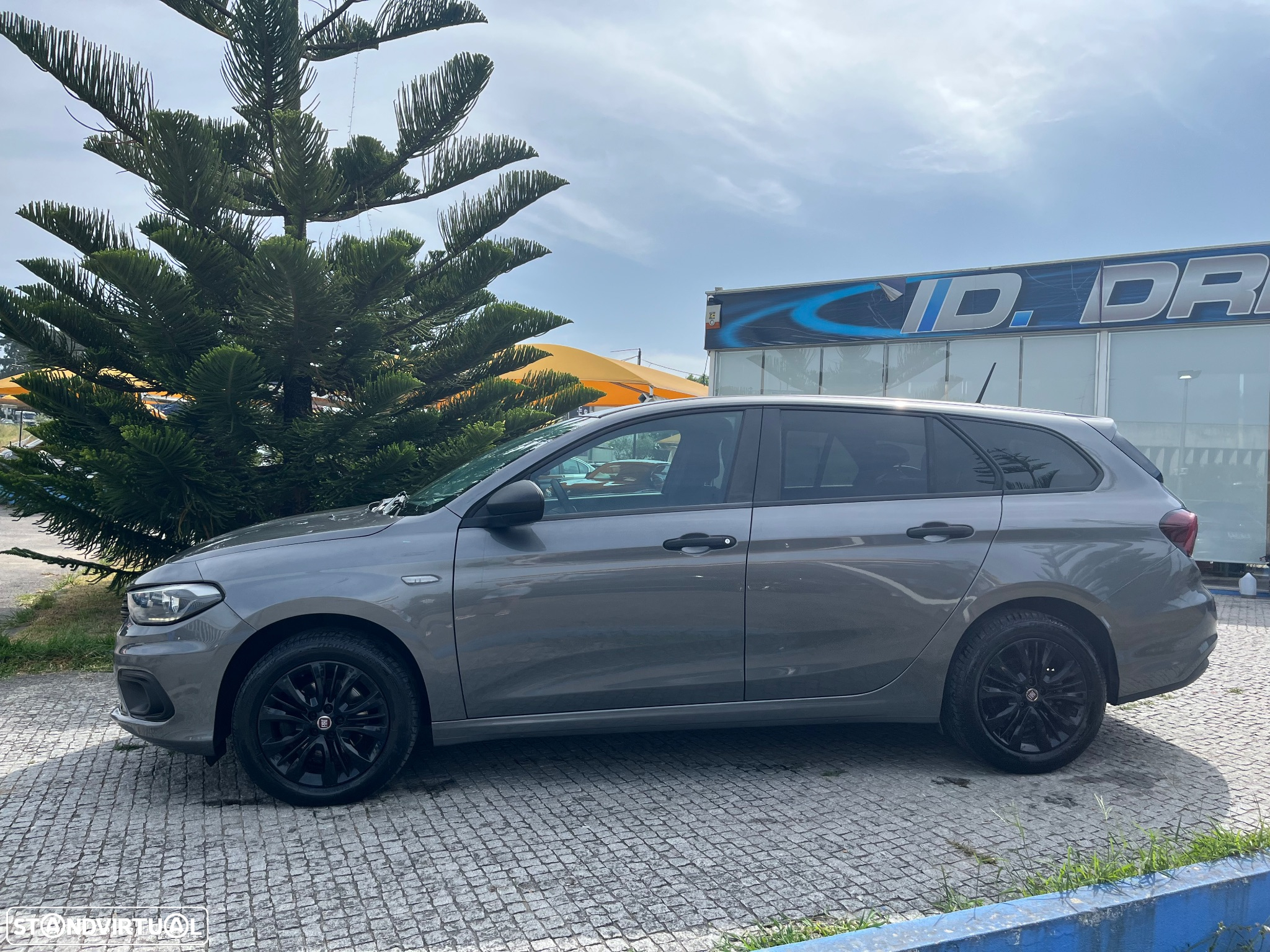 Fiat Tipo Station Wagon 1.3 M-Jet Street - 13
