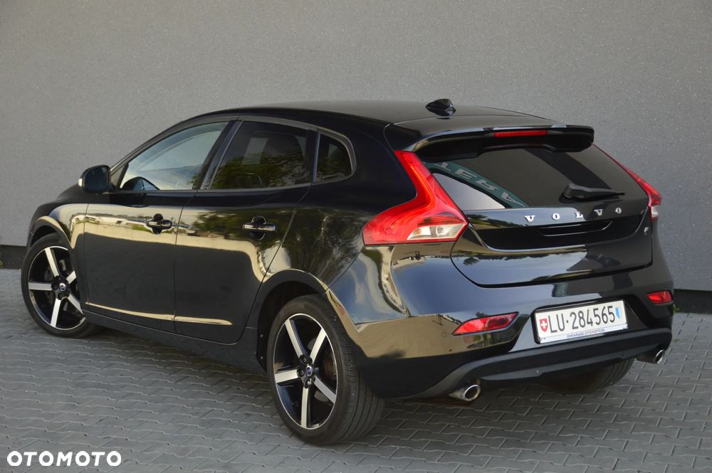Volvo V40 - 8