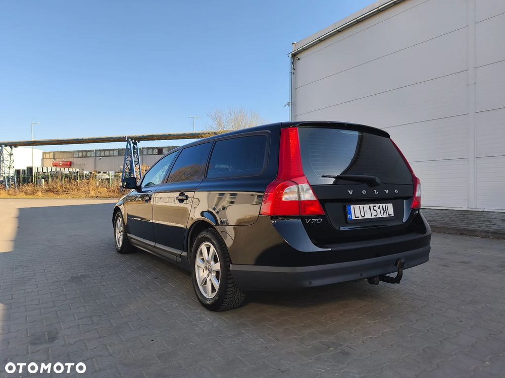 Volvo V70 2.0D Momentum - 5