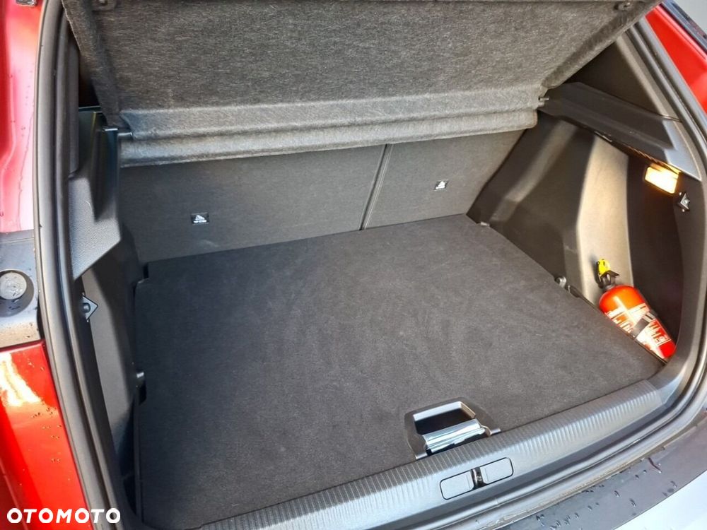 Peugeot 2008 1.2 PureTech Allure S&S EAT8 - 7