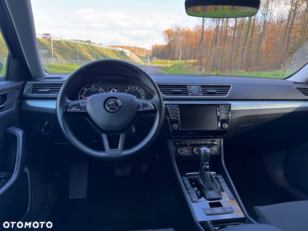 Skoda Superb 2.0 TDI Ambition DSG - 17