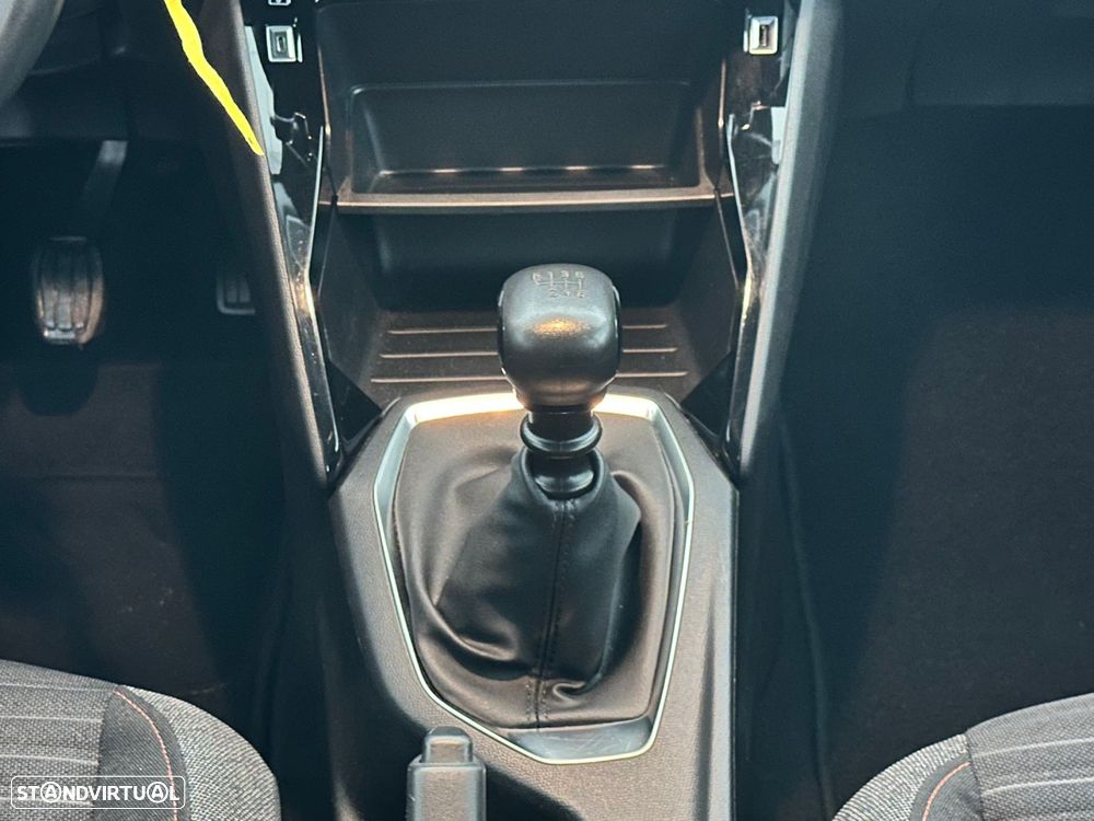 Peugeot 208 1.2 PureTech Active - 27