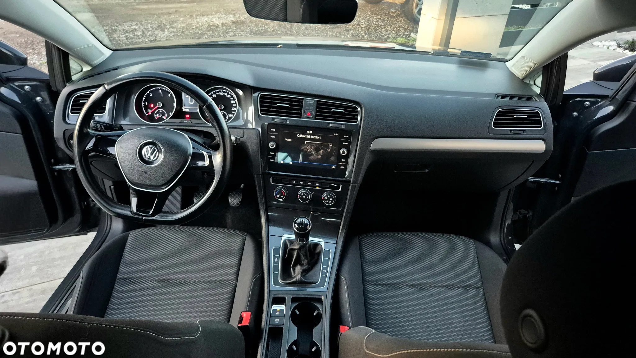 Volkswagen Golf VII 1.6 TDI BMT Trendline - 5