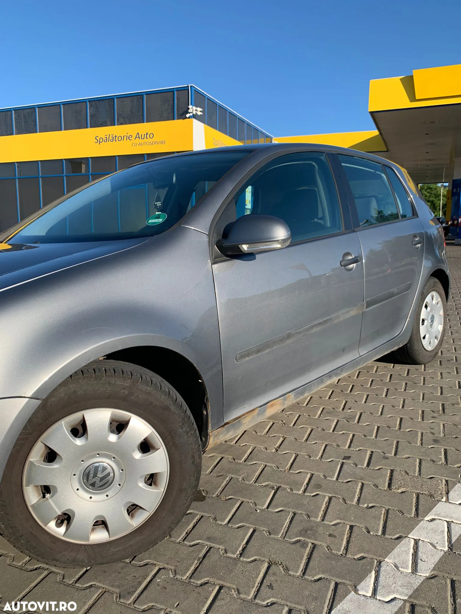 Volkswagen Golf 1.6 Comfortline - 6