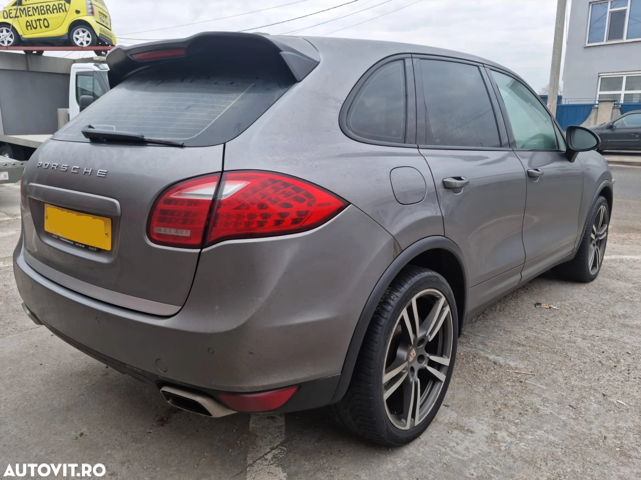 Dezmembrari piese auto Porsche Cayenne 3.0 CRC - 4