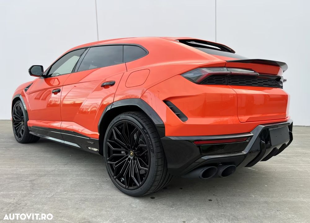 Lamborghini URUS - 23