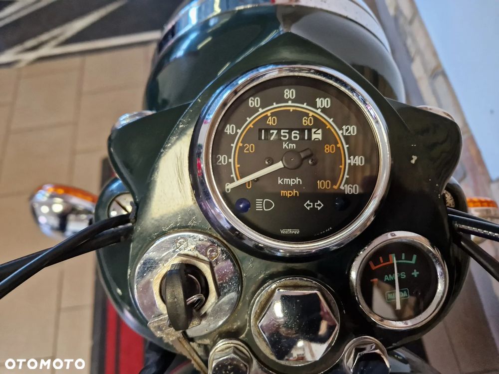 Royal Enfield Bullet - 9