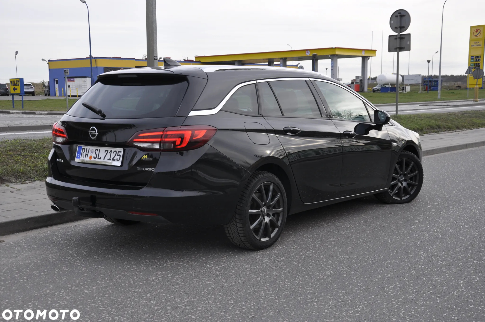 Opel Astra 1.6 BiTurbo D (CDTI) Start/Stop Innovation - 4