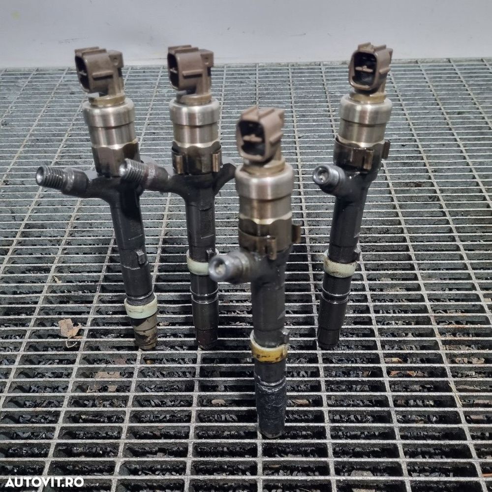 Injector Toyota RAV 4 II 2.0 D 2002 - 2006 116CP 1CD - FTV Euro4 (1428) Diesel 2367027030 - 1