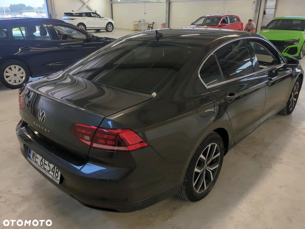 Volkswagen Passat 1.5 TSI EVO Business - 4