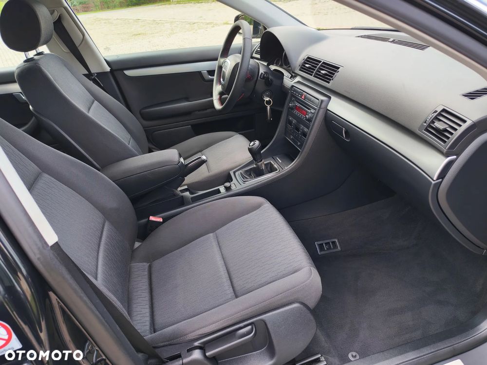Audi A4 Limousine - 23