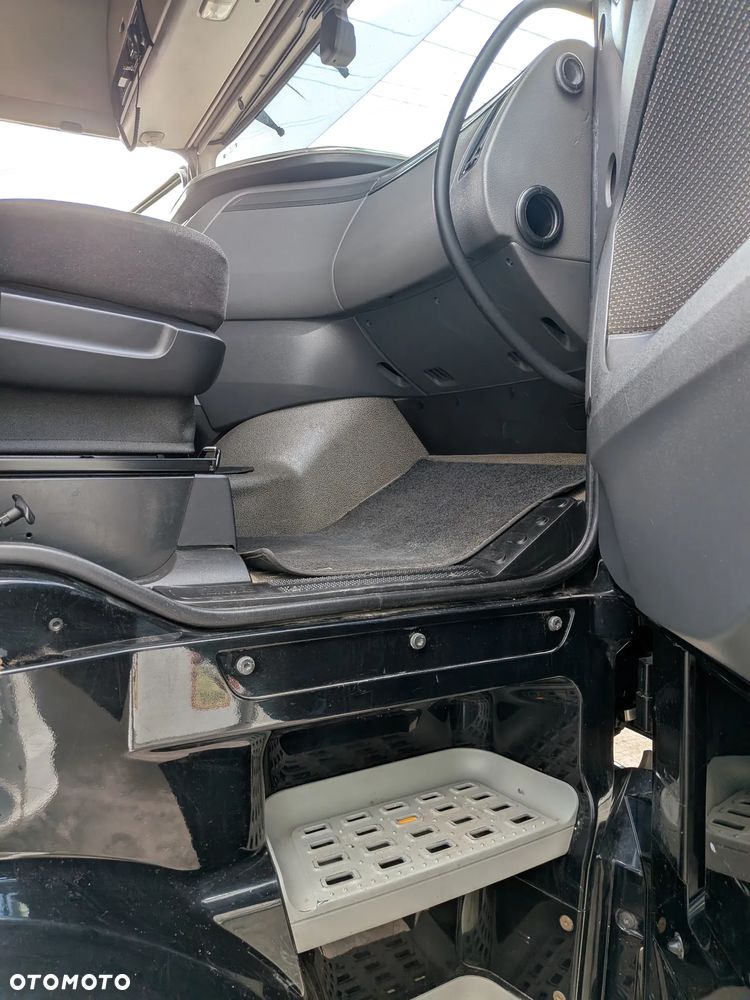 DAF XF 460KM Manual - 9