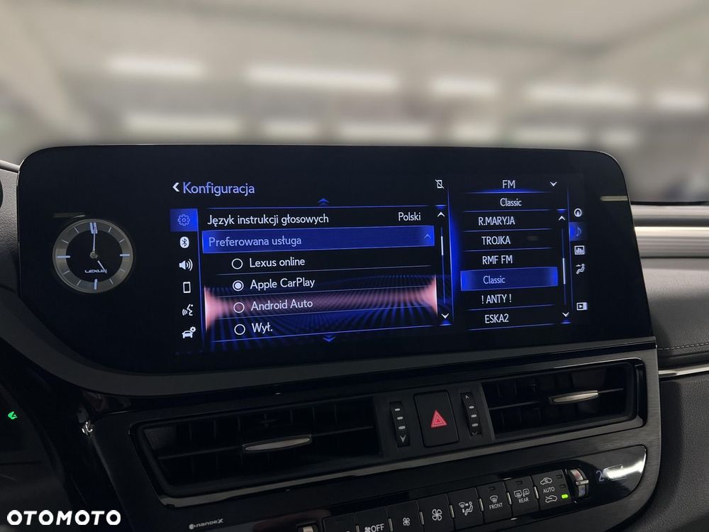 Lexus ES 300h F Sport Edition - 25