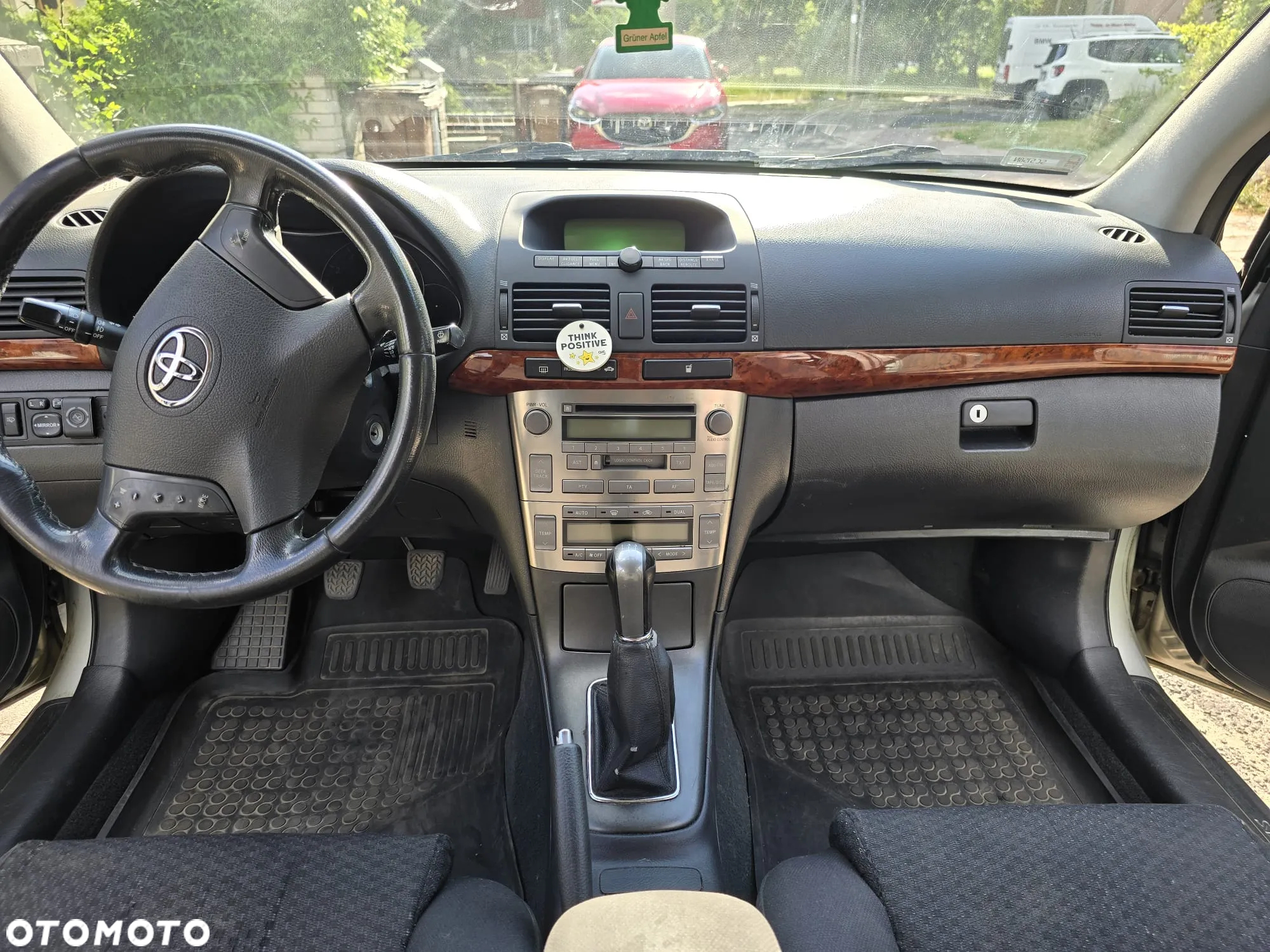 Toyota Avensis - 13