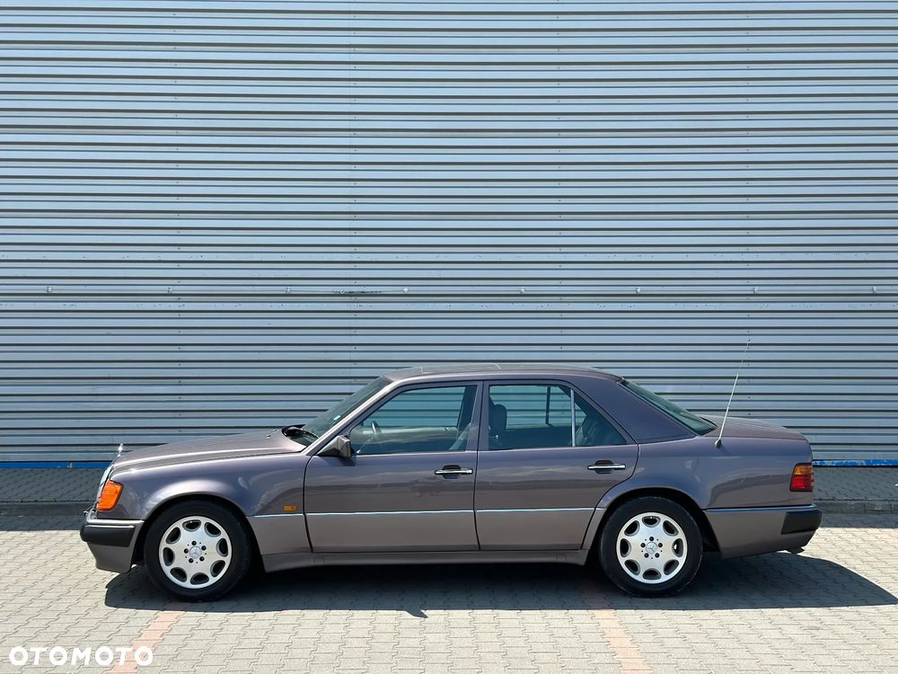 Mercedes-Benz Klasa E - 2