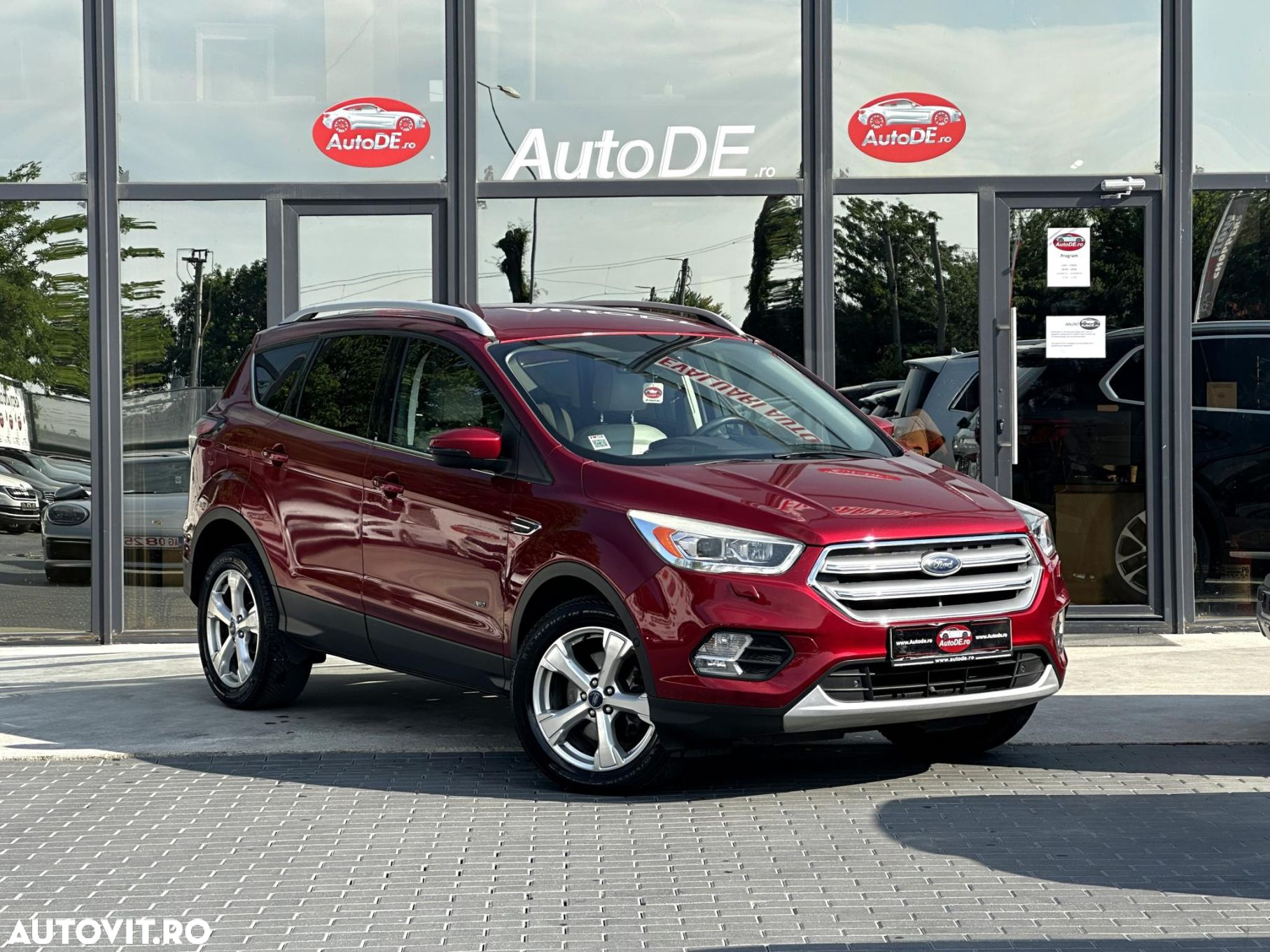 Ford Kuga - 2