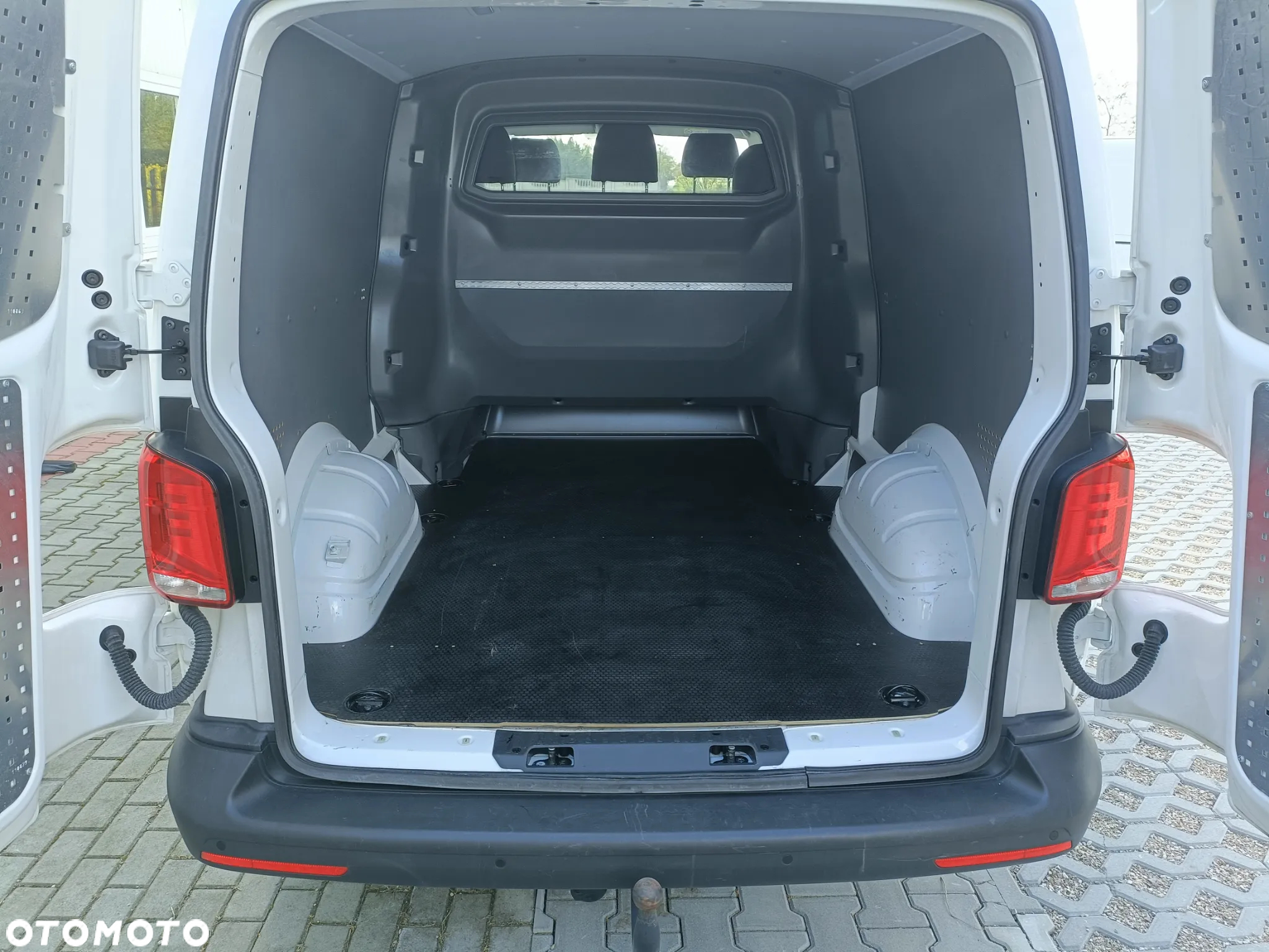 Volkswagen Transporter TDI Lang Plus Edition - 26